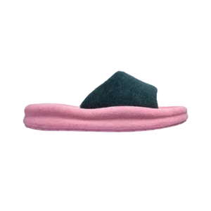 cushioned-sand-slide-top-view.webp Cushioned sand casual comfort slide top down view open toe Cushioned Sand Slide – Top View Open-toe sand slide footbed close-up