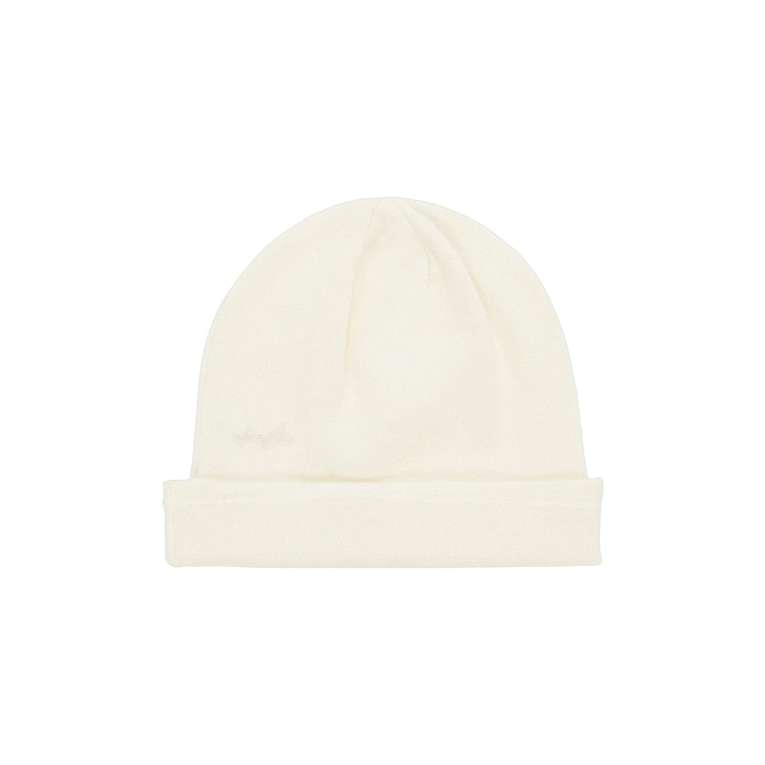 SKYLRK Light Beige Beanie — Streetwear Styling SKYLRK Angel Light Beige knit beanie styled with minimal urban streetwear outfit in cold weather